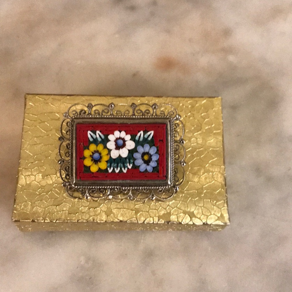 Vintage-Italian Micro Mosaic Brooch/Pin